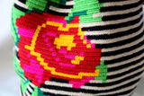 Flores Mochila Pom Pardo