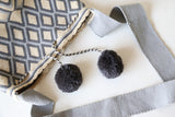 Apuni Gray